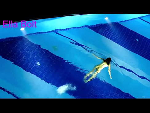 ❤️ Ich kann nicht aufhören zuzusehen, junge Blondine beim Nacktschwimmen im Pool des ELLA BOLT Resorts erwischt Fucking bei porn de.port-amurasso.ru ️❤