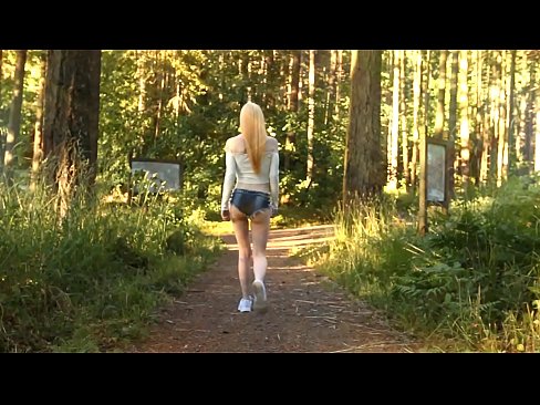 ❤️ Schöne Frau bewegt sich langsam, nicht nackt Video Fucking bei porn de.port-amurasso.ru ️❤